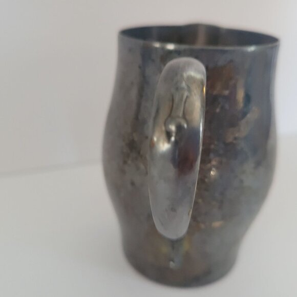 Vintage Oneida Silversmiths Silver-Plated Creamer Pitcher With Handle - Tarnishe - Picture 4 of 8